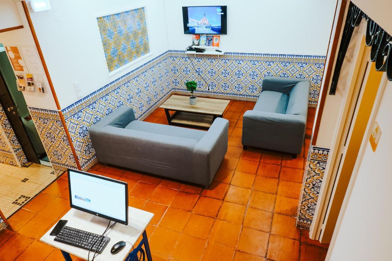 Help Yourself Hostels - Restelo Lisboa Exteriér fotografie