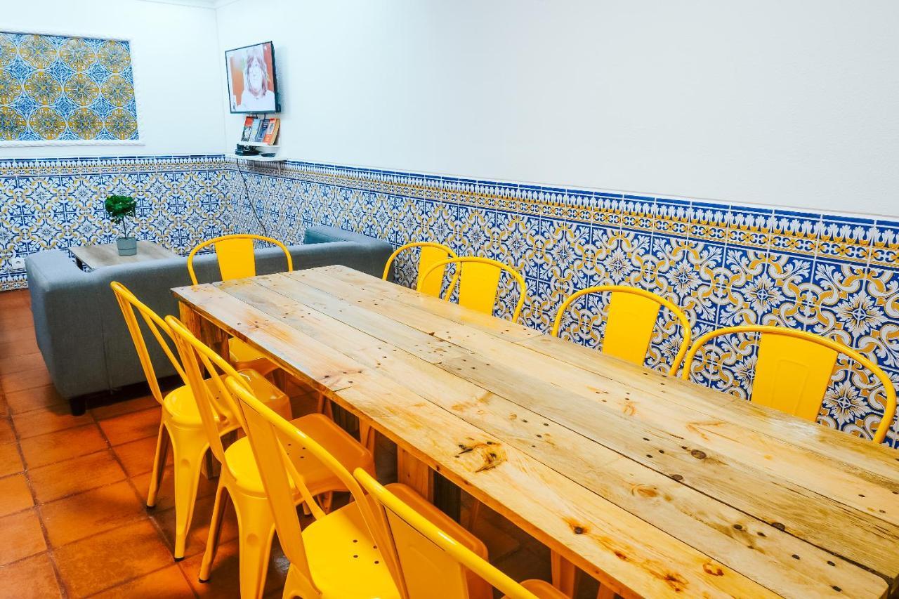 Help Yourself Hostels - Restelo Lisboa Exteriér fotografie
